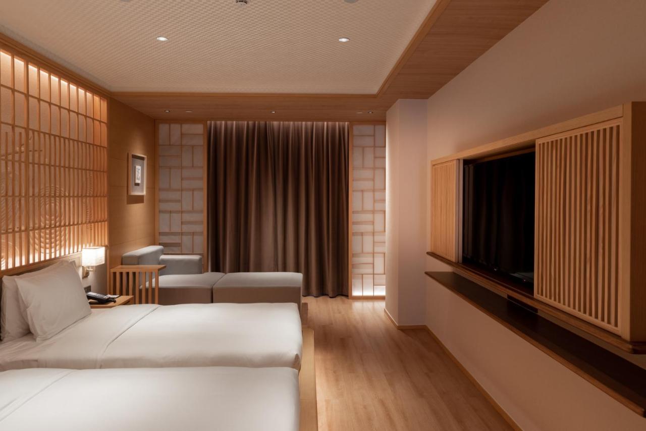 Hyakumangoku Onsen Shanghai